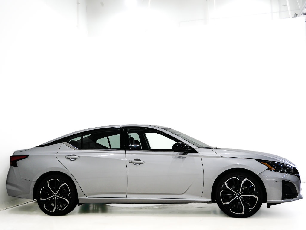 Used 2024 Nissan Altima 2.5 SR Sedan