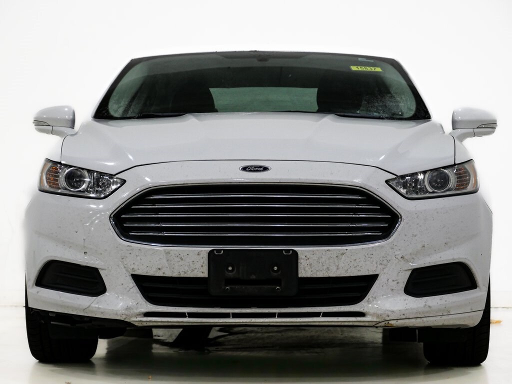 Used 2014 Ford Fusion SE Sedan