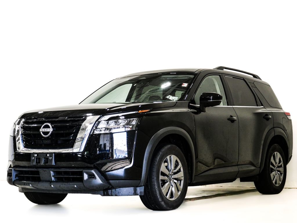 Used 2025 Nissan Pathfinder SV SUV
