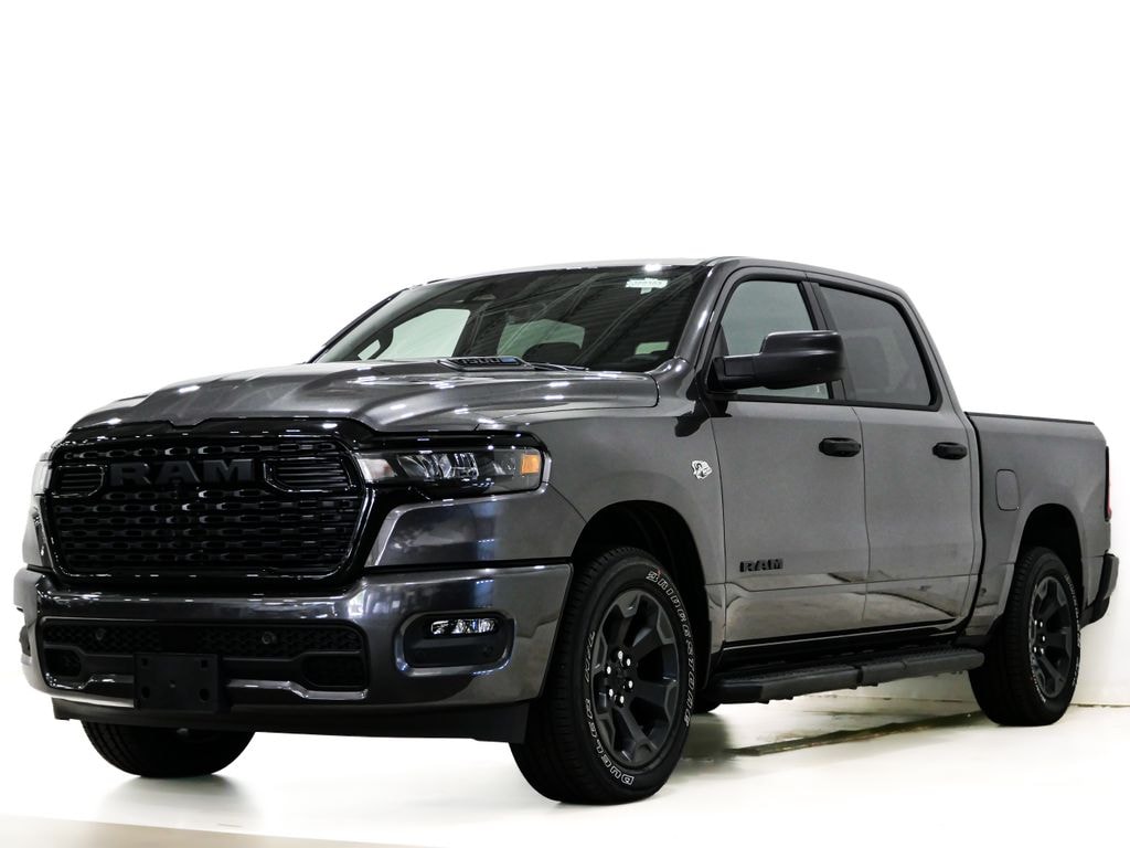 New 2026 Ram 1500 EXPRESS CREW CAB 4X4 5'7 BOX Pickup