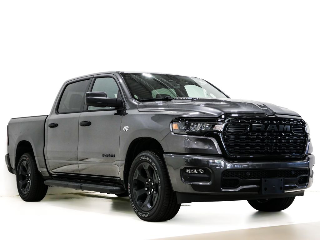 New 2026 Ram 1500 EXPRESS CREW CAB 4X4 5'7 BOX Pickup