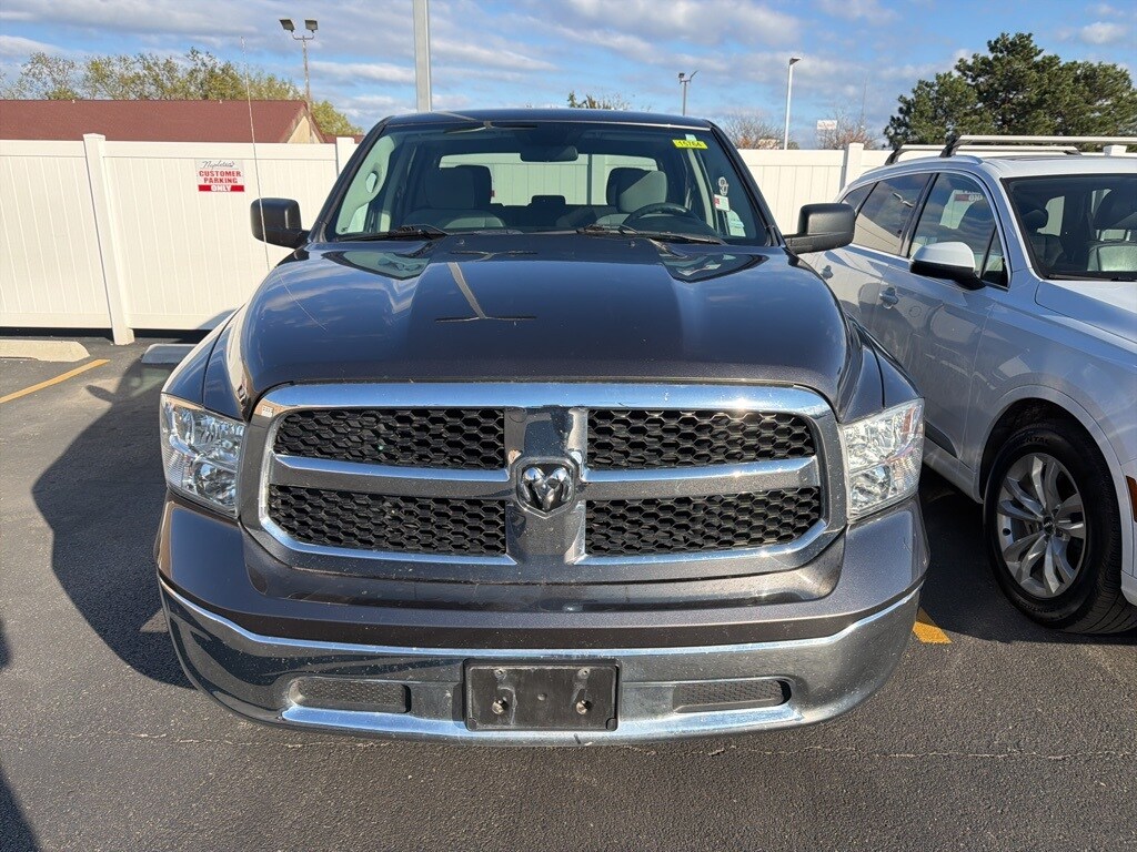 2022 Ram 1500 Classic SLT photo 2
