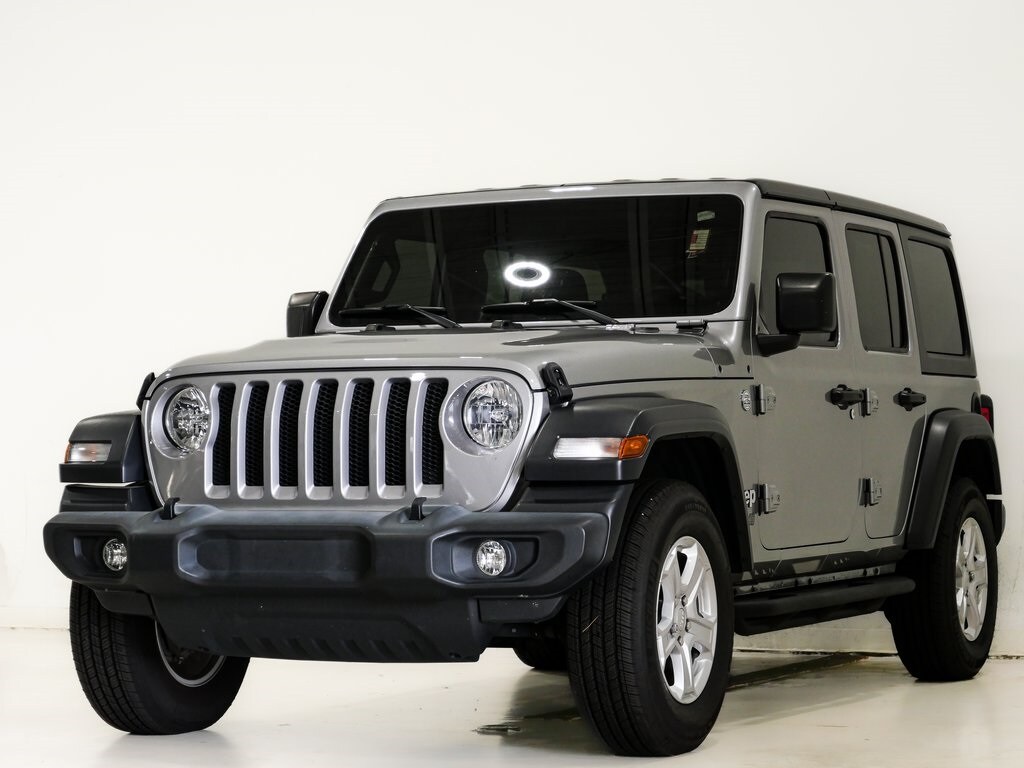 2019 Jeep Wrangler Unlimited Sport photo 3
