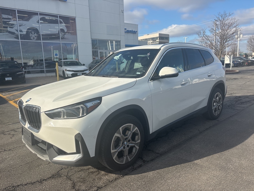 2023 BMW X1 28i's photo