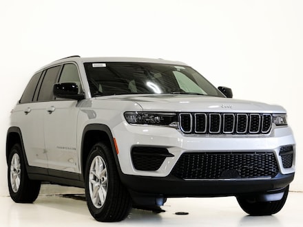 2025 Jeep Grand Cherokee LAREDO X 4X4 Sport Utility