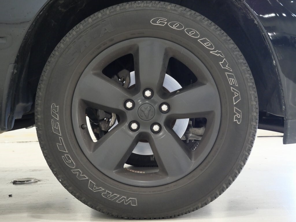 2022 Ram 1500 Classic Express photo 4
