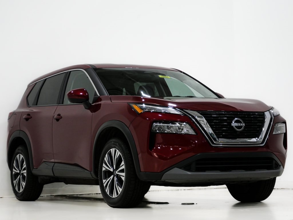 2023 Nissan Rogue SV's photo