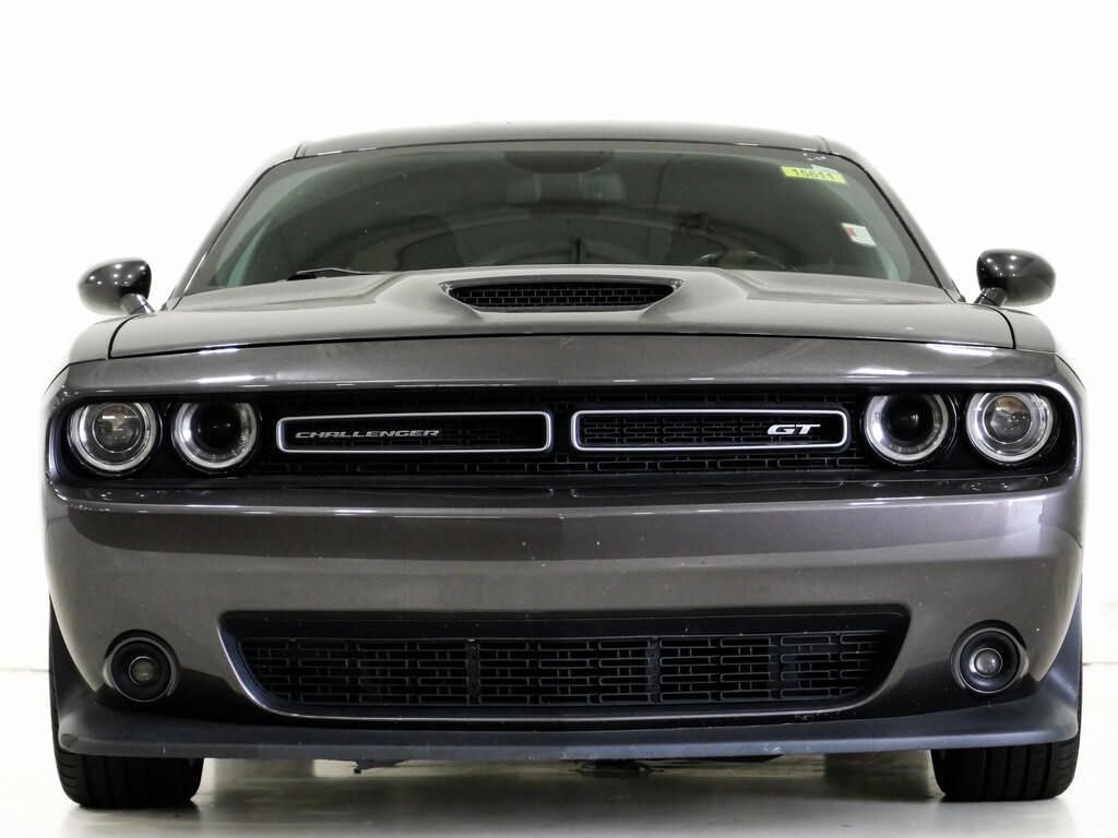 2022 Dodge Challenger GT photo 2