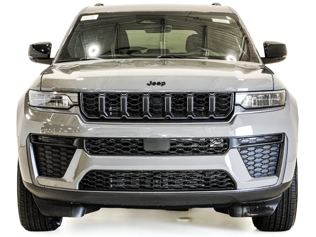 New 2027 Jeep Grand Cherokee 2 Row LAREDO 4X4 Sport Utility