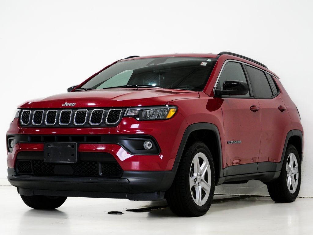 Used 2023 Jeep Compass Latitude SUV