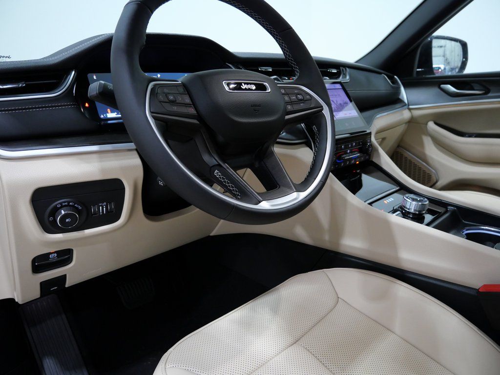 2025 Jeep Grand Cherokee Limited - Photo 12