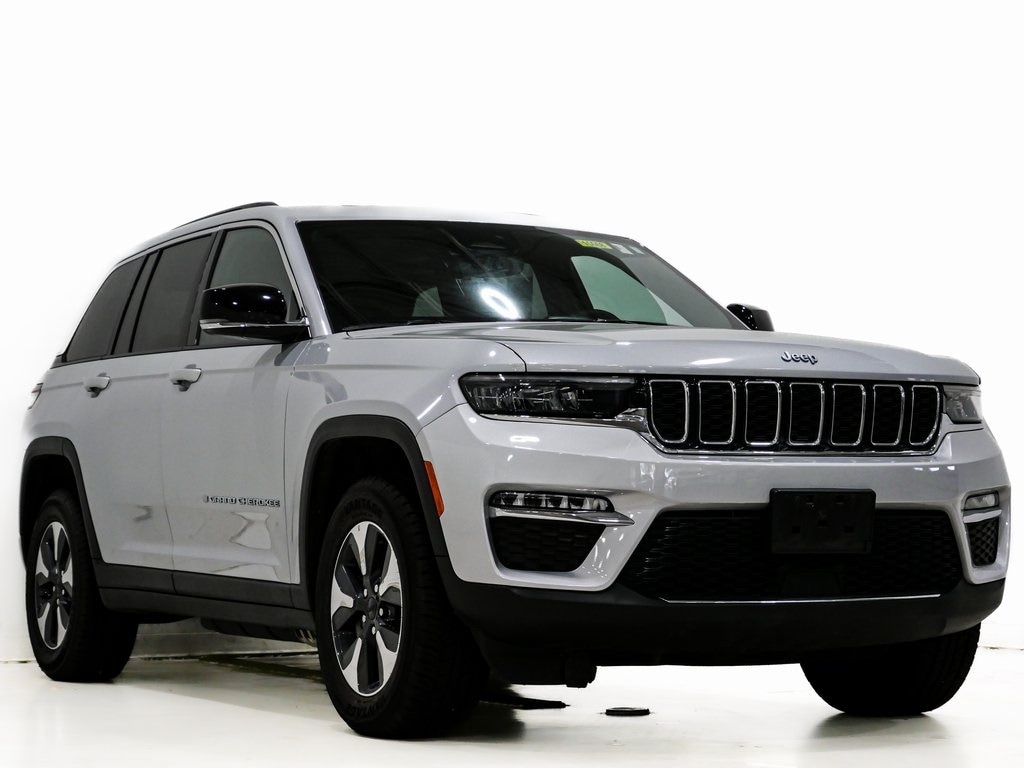 2024 Jeep Grand Cherokee 4xe's photo