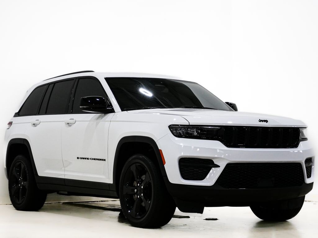 Used 2024 Jeep Grand Cherokee Altitude X SUV