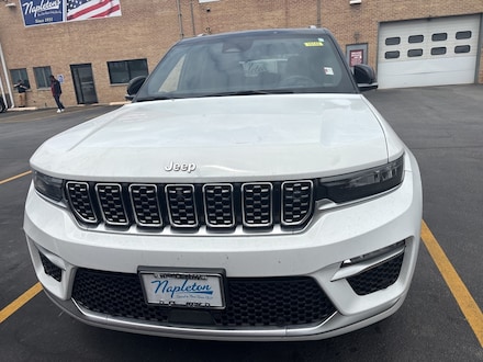 2022 Jeep Grand Cherokee Summit SUV
