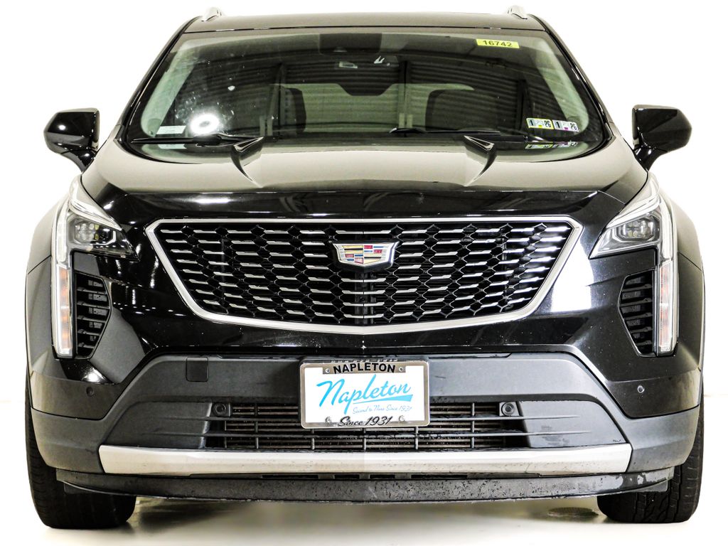 Used 2020 Cadillac XT4 Premium Luxury with VIN 1GYFZCR43LF032959 for sale in Lansing, IL