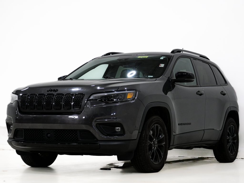 2023 Jeep Cherokee Altitude photo 3