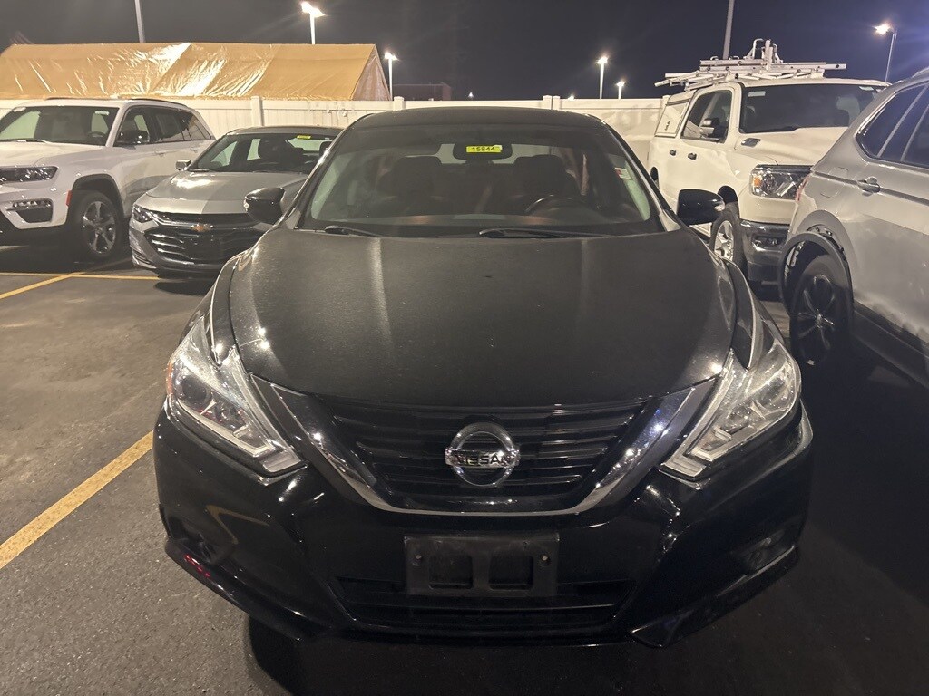 Used 2017 Nissan Altima 2.5 SV Sedan