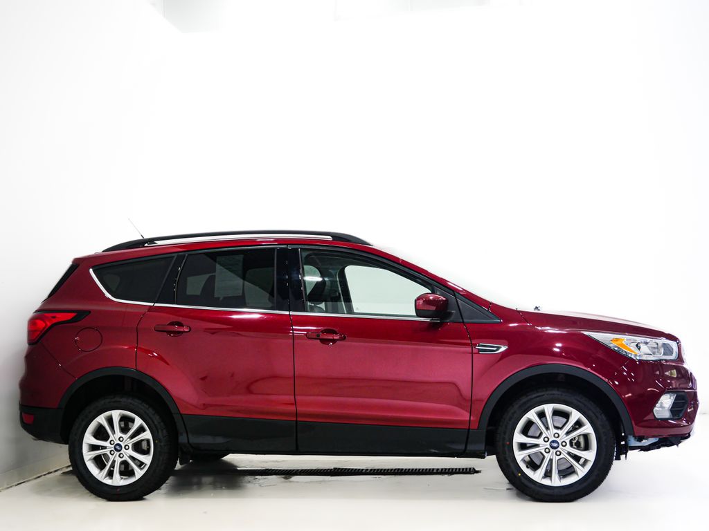 Used 2019 Ford Escape SEL with VIN 1FMCU9HD0KUC24776 for sale in Lansing, IL