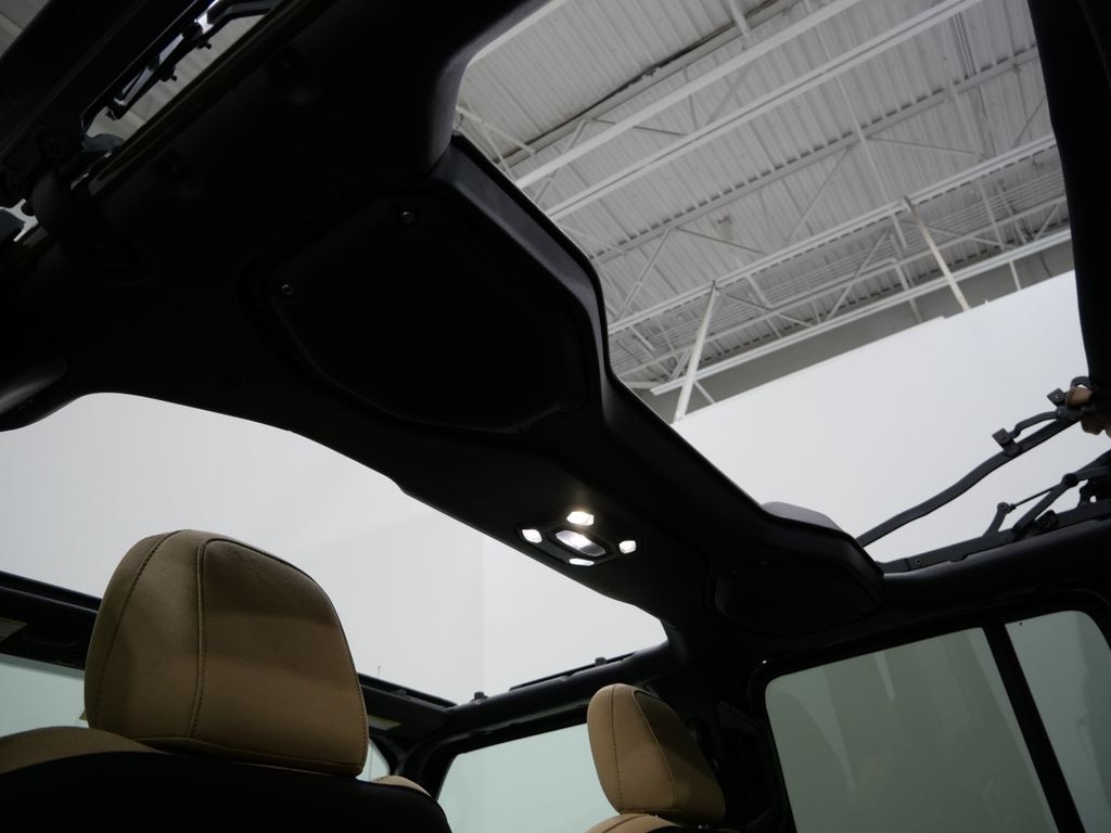 Used 2022 Jeep Wrangler Unlimited Sahara SUV