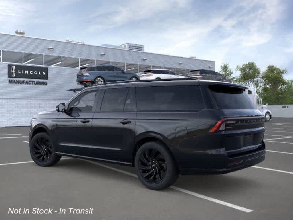 New 2026 Lincoln Navigator L Reserve 4x4