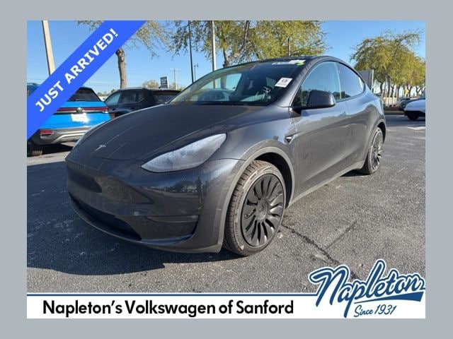 2024 Tesla Model Y Long Range Dual Motor All-Wheel Drive's photo