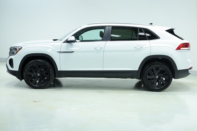 2026 Volkswagen Atlas Cross Sport SE Technology photo 4