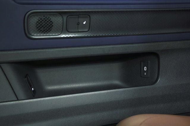 2025 Volkswagen ID. Buzz PRO S - Photo 31