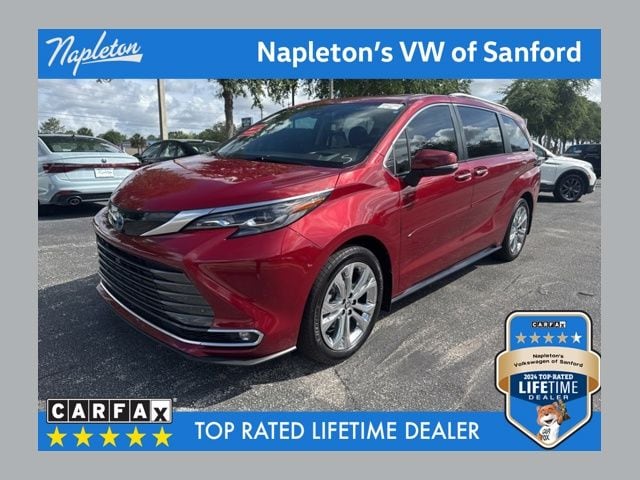 2024 Toyota Sienna Platinum 7-Passenger Hybrid FWD's photo