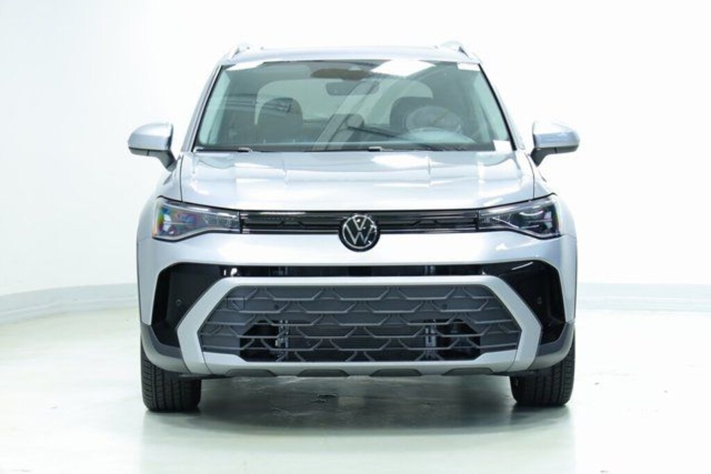 New 2025 Volkswagen Taos 1.5T SE SUV