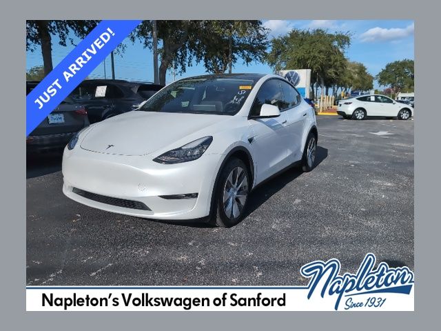 2022 Tesla Model Y Long Range's photo