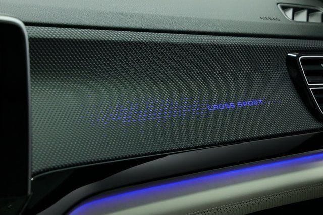 2025 Volkswagen Atlas Cross Sport SEL Premium R-LINE - Photo 16