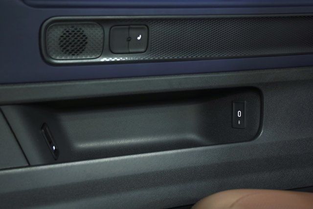 2025 Volkswagen ID. Buzz PRO S - Photo 31
