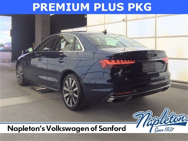 2023 Audi A4 40 Premium Plus photo 4