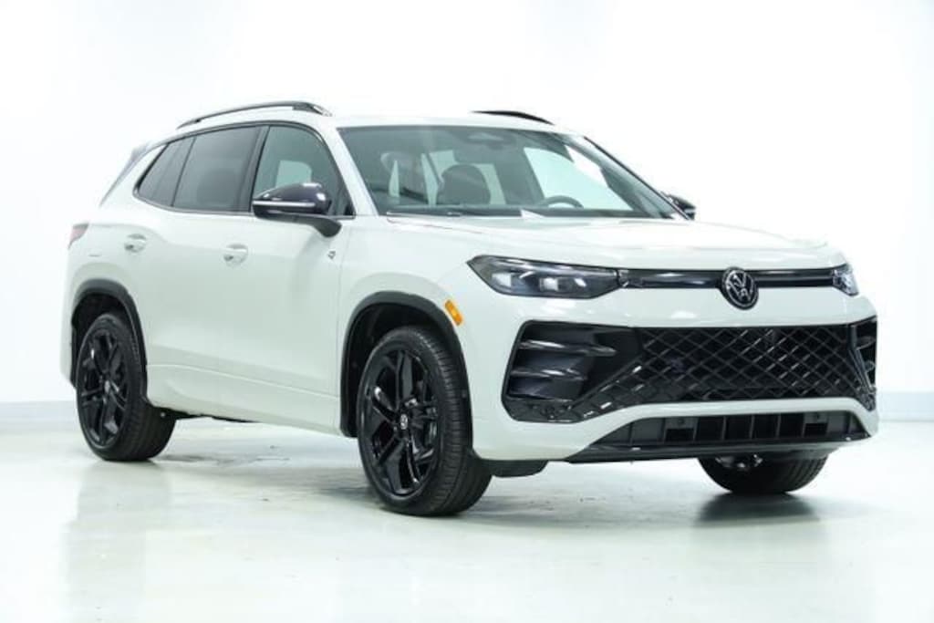 New 2026 Volkswagen Tiguan 2.0T SE R-Line Black SUV