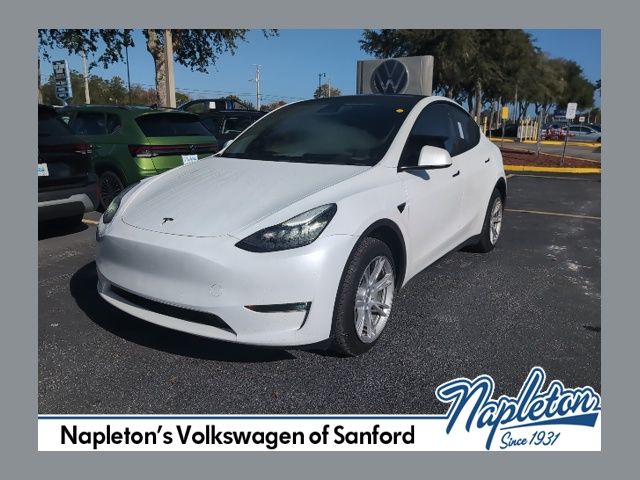 2023 Tesla Model Y Long Range's photo