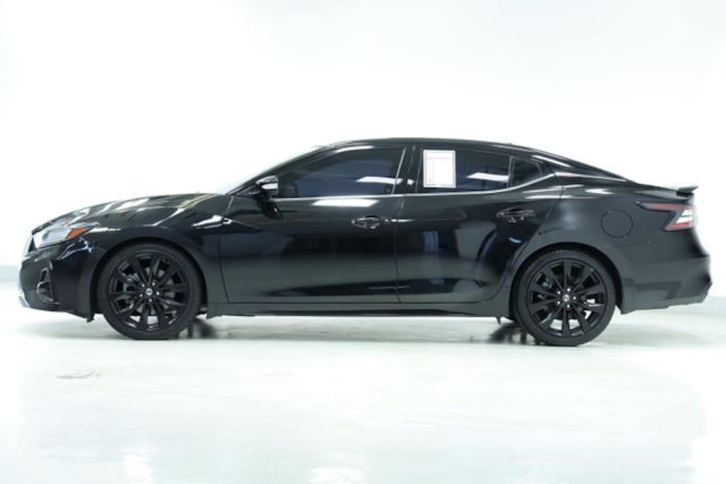 Used 2021 Nissan Maxima SR Sedan