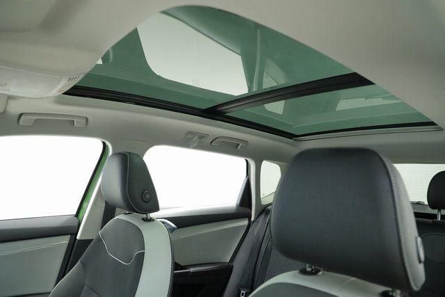 2025 Volkswagen Taos SE - Photo 27