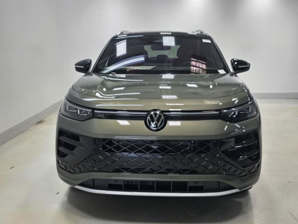 New 2026 Volkswagen Tiguan 2.0T SEL R-Line Turbo SUV