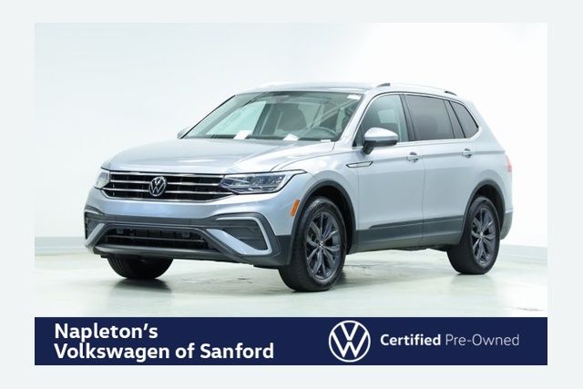 2022 Volkswagen Tiguan SE's photo