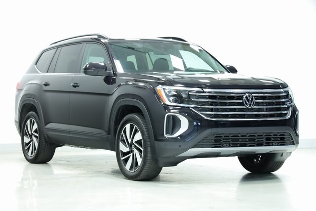 2025 Volkswagen Atlas SE Technology photo 3