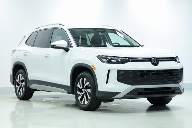 2025 Volkswagen Tiguan S photo 3