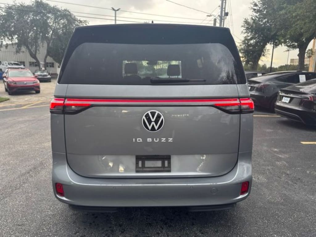 Used 2025 Volkswagen ID. Buzz Pro S Minivan/Van