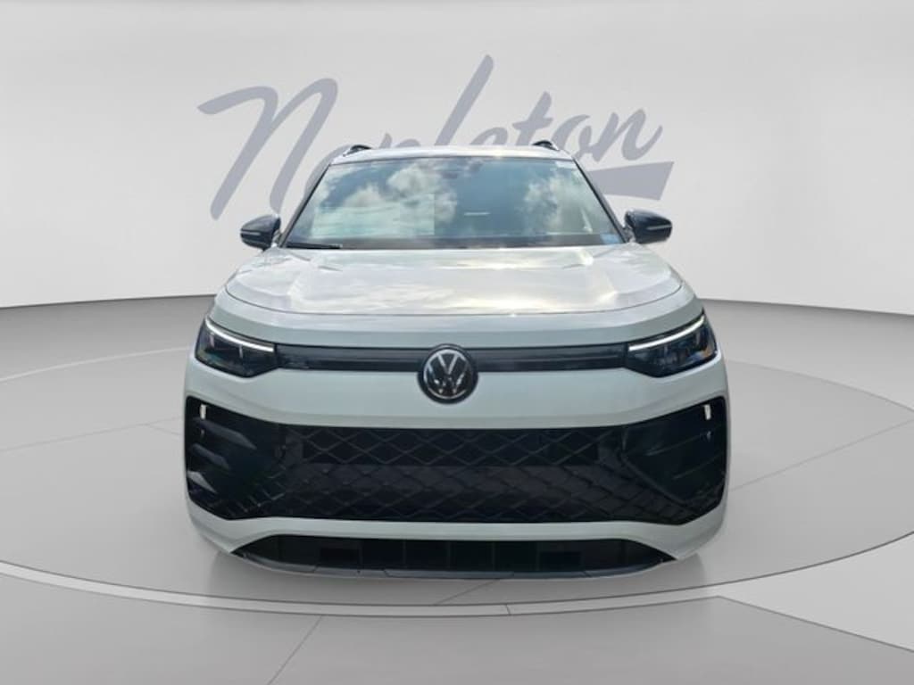 New 2026 Volkswagen Tiguan SE R-Line Black SUV