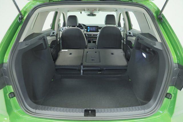 2025 Volkswagen Taos SE - Photo 37
