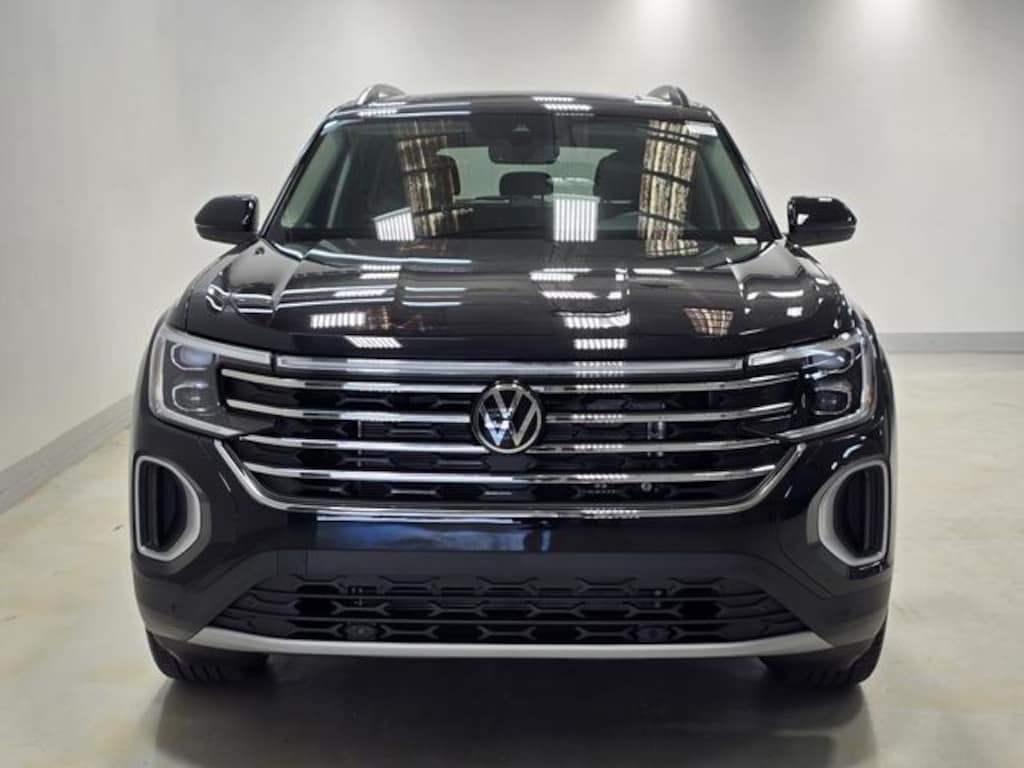 New 2026 Volkswagen Atlas SE w/Technology SUV