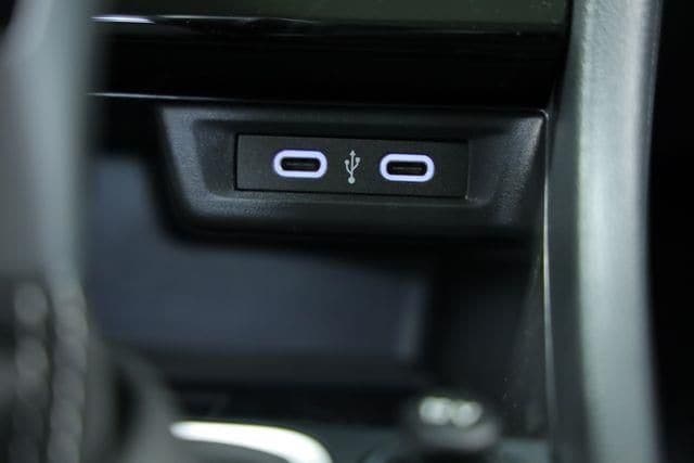 2025 Volkswagen Jetta SE - Photo 23