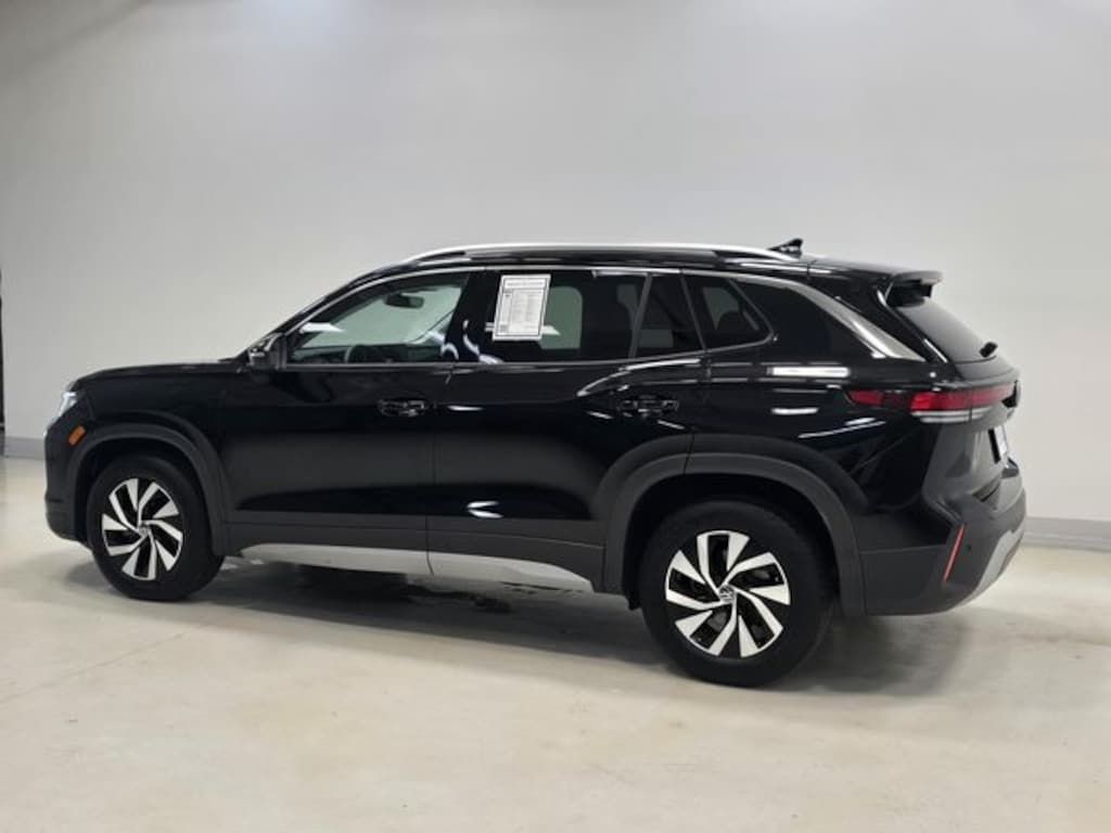 New 2025 Volkswagen Tiguan 2.0T S SUV