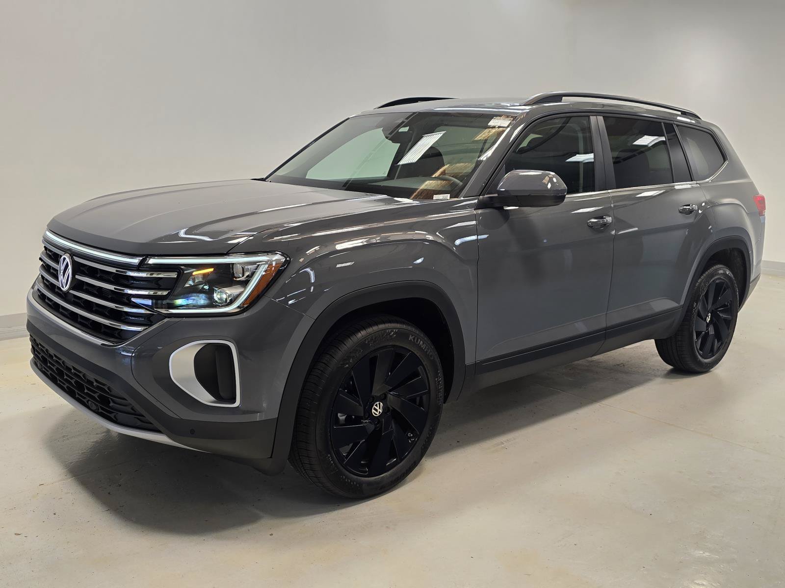 2026 Volkswagen Atlas SE w/Technology SUV