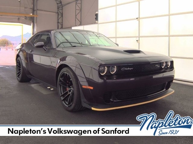 2022 Dodge Challenger R/T Scat Pack Widebody photo 3