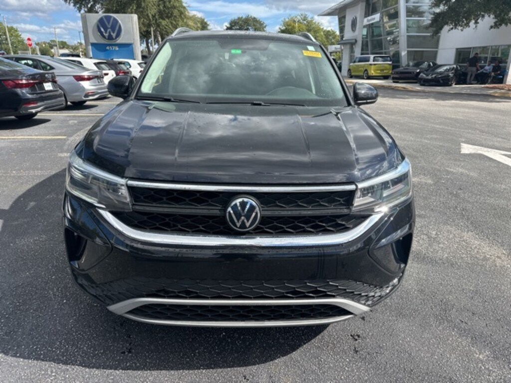 Certified 2022 Volkswagen Taos 1.5T SE SUV